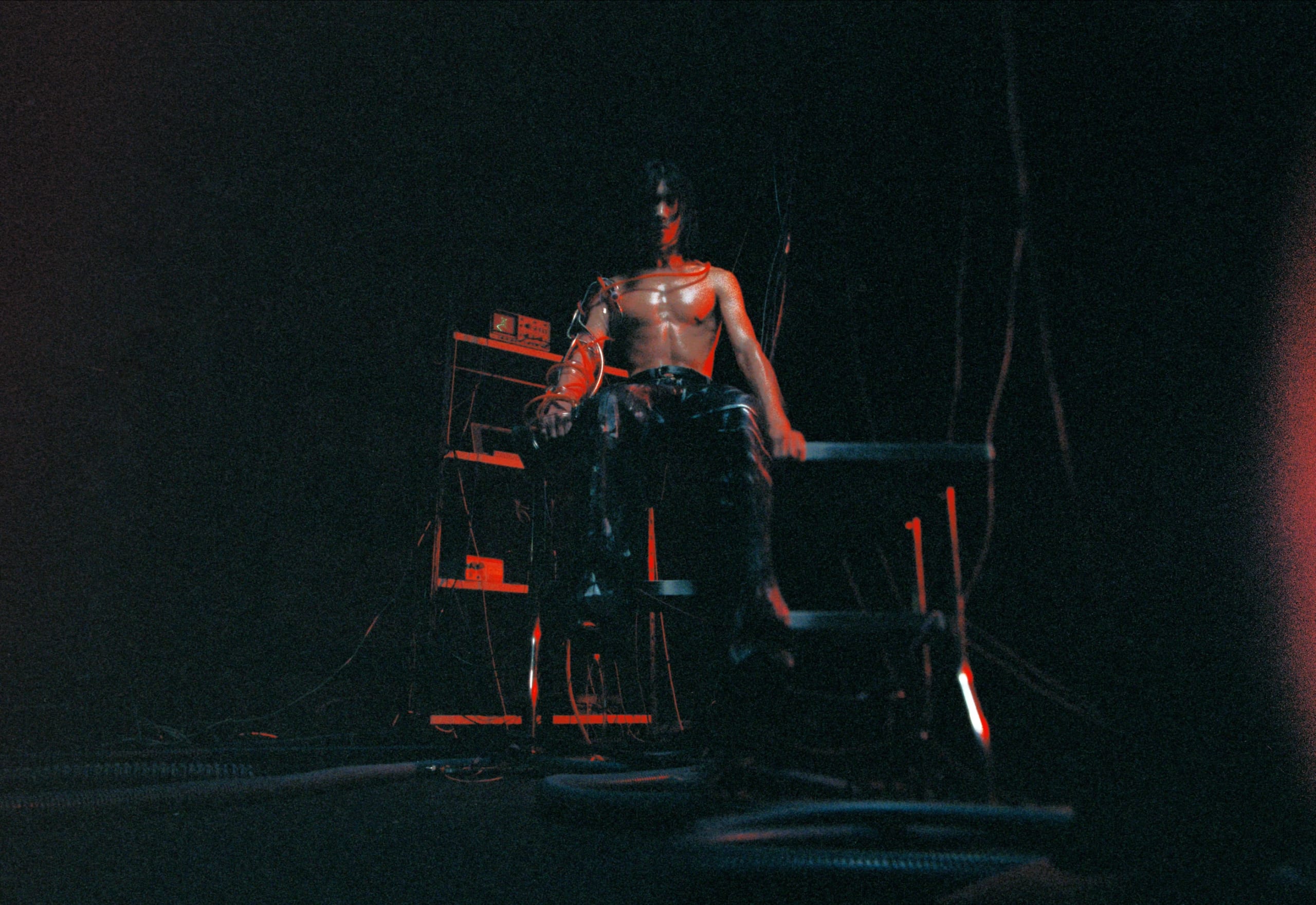 Wide frame where flesh and hardware share the same space, Resurgence set